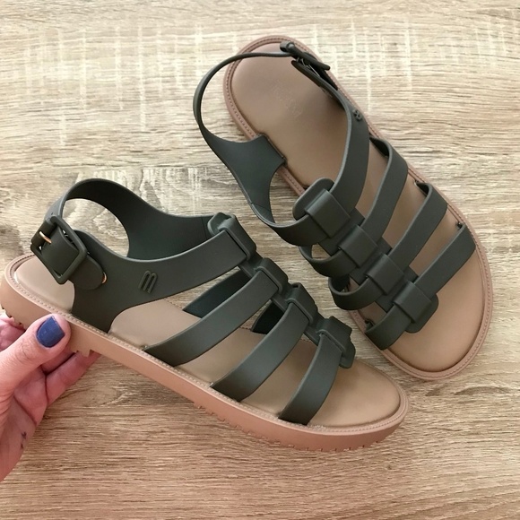 Like new MELISSA FLOX BUCKLE JELLY WOMEN' SANDALS 6 OLIVE - Picture 1 of 5